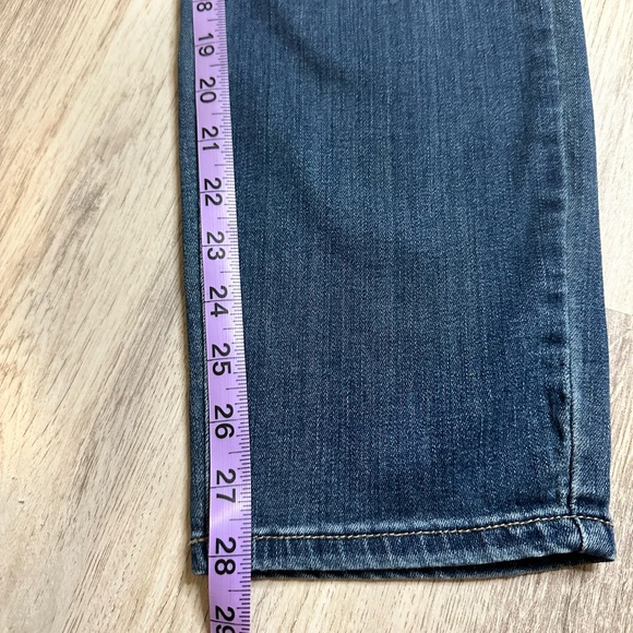 💝Judy Blue Distressed Patch Boyfriend Fit Jean size 11/30 - Picture 9 of 13